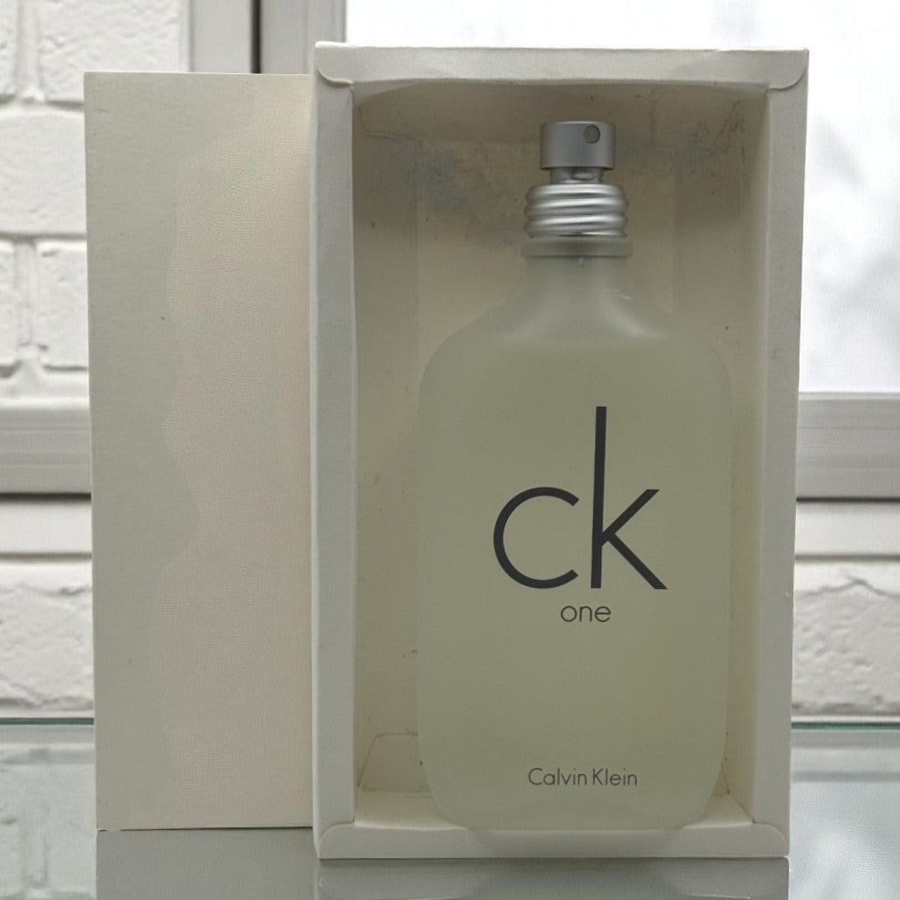 Calvin Klein CK One unisex - 100 ml white box*