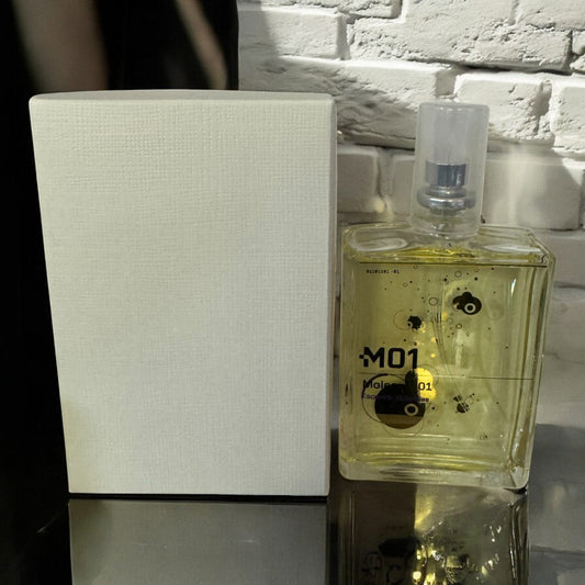 Escentric Molecules Molecule 01 - 100 ml white box*